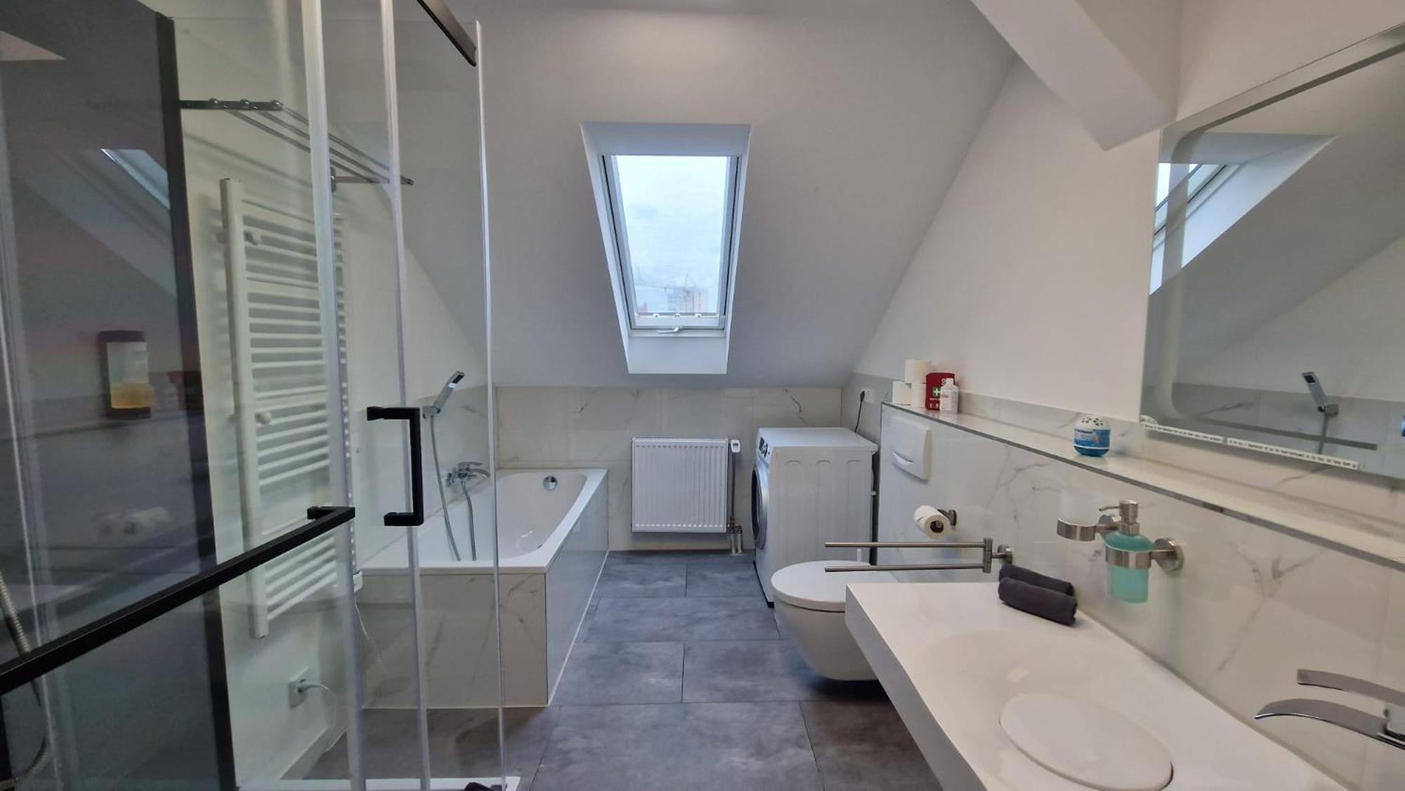 Auszeit2 Erfurt - Stilvolle Dachwohnung Mit Parkplatz - Zentrumsnah Exterior photo